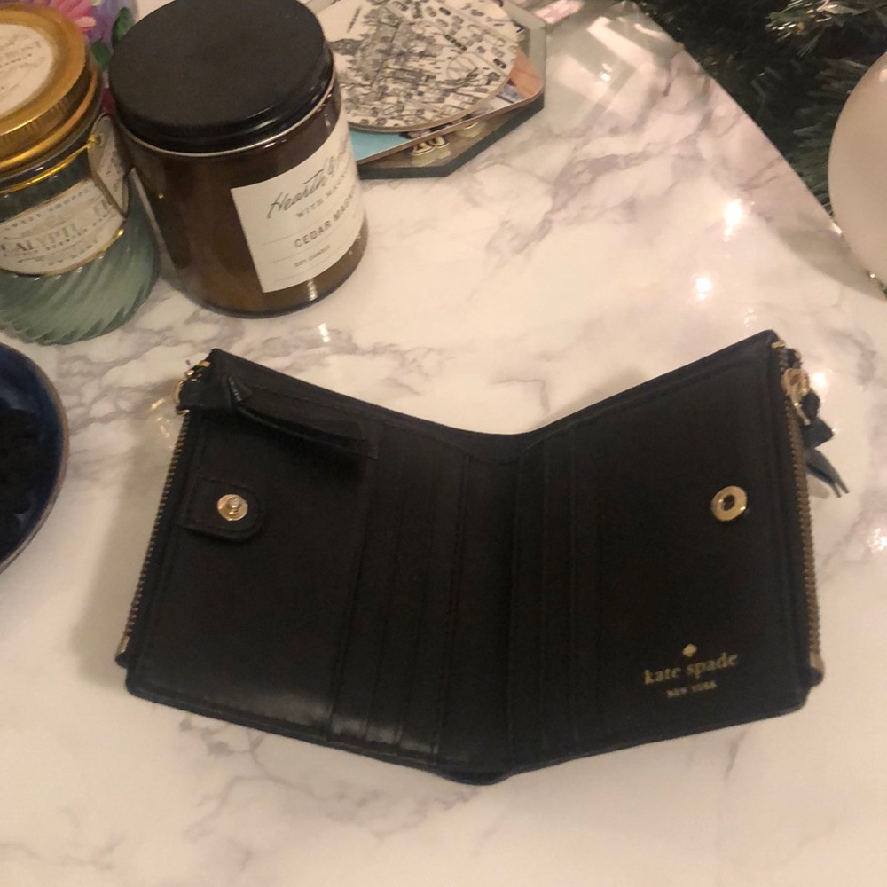 Kate Spade Wallet - Picture 2 of 7
